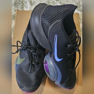Woman's Nike Sz 8 Black With Blue And Purple Details Nike Air Zoom SuperRep 2